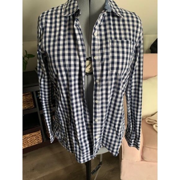 Women’s Plaid Button Down - Picture 3 of 5